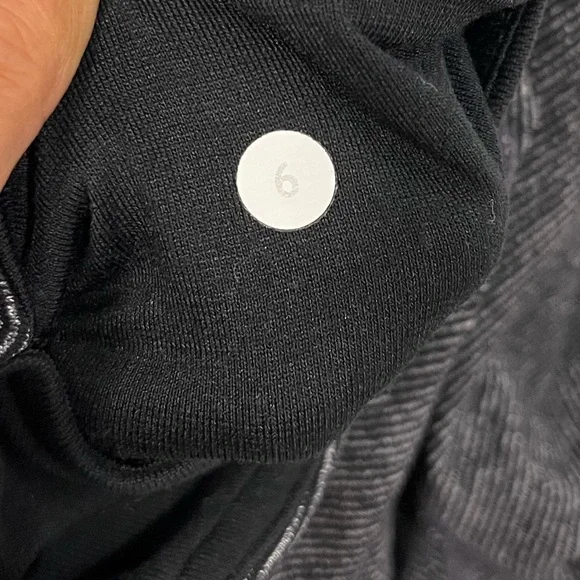 Lululemon Wunder Under Crop Black/Black 6 - Picture 15 of 16